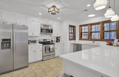 Inman House | Relaxing Retreat with fenced in yard