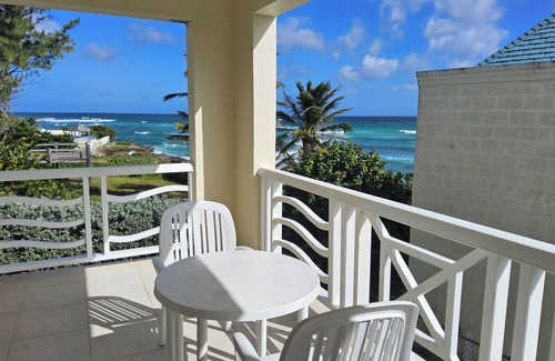 West Coast Apartment | Relaxing South Coast escape near Oistins & KiteSurfing
