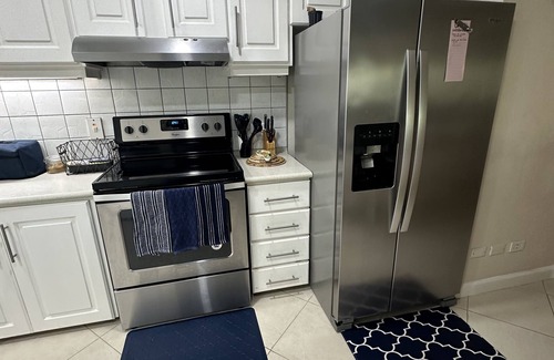 Marine Gardens Condo | Relaxing South Coast Vacation Rental Steps from Beaches and Boardwalk