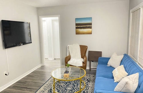 Albany Apartment | Relaxing Suite A- 2 minutes to Phoebe