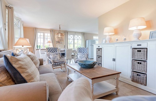 Midlum House | "Relaxing vacation at Gely's Huus: wellness and nature combined!"