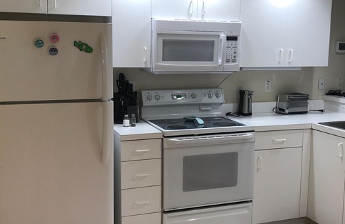 Naples Condo | Relaxing vacation spot in beautiful Naples Port of the Islands Florida