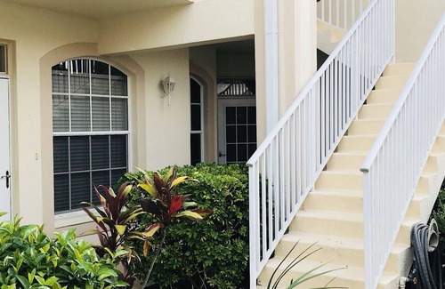 Naples Condo | Relaxing vacation spot in beautiful Naples Port of the Islands Florida