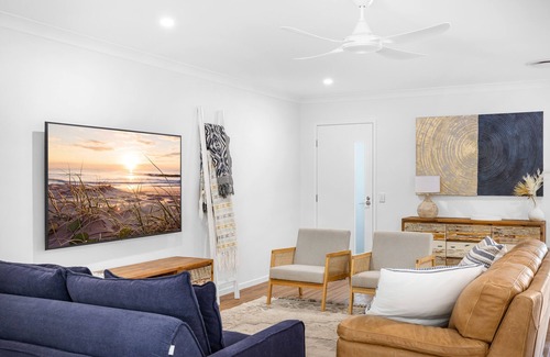 Mount Coolum House | Relaxing villa in Mount Coolum - 2 mins from the beach!
