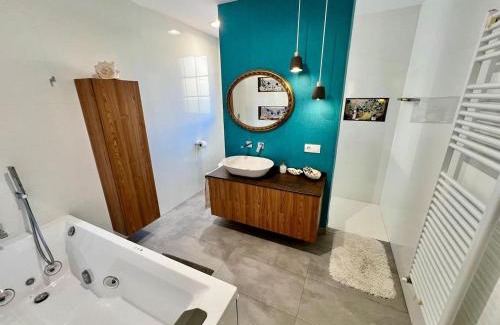 Torrent Apartment | Relaxing Villa with private pool