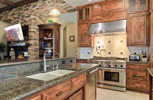 Temecula Villa | Relaxing Wine Country Estate w/BAR+SPA+POOL+BBQ+VBALL+SOCCER