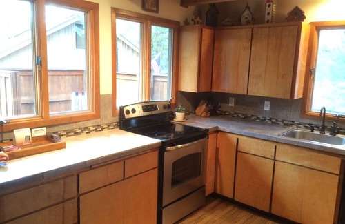 Sunriver Ski Chalet | Relisted after Remodel, Cedar Chalet, New Hot Tub, Top Guest Reviews, Dog OK
