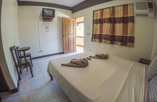 Puerto Princesa City Centre Hotel | Remari Tourist Inn