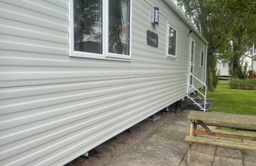 Minehead Ski Chalet | Remarkable 1-Bed Chalet in Minehead