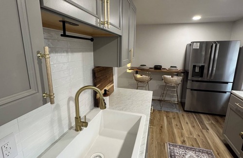 Michigan City House | Remarkable Deal – FeNCeD YARD- Cozy Stay