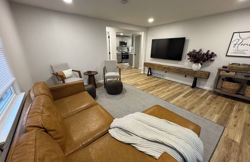 Michigan City House | Remarkable Deal – FeNCeD YARD- Cozy Stay