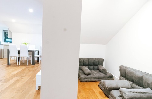 Purley Apartment | Remarkable, PentHouse - 3-Bed Apartment in Purley