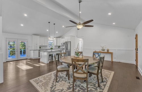 Durham House | Remodeled 3,000 sf 3-bedroom smart home in Durham. Quick to RDU & Downtown