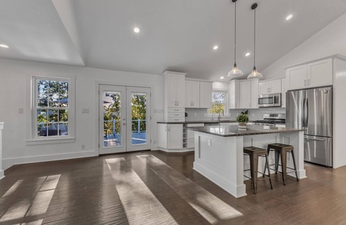 Durham House | Remodeled 3,000 sf 3-bedroom smart home in Durham. Quick to RDU & Downtown