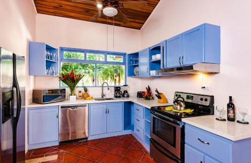 Playa Langosta House | Remodeled Casa Tropical W Private Pool
