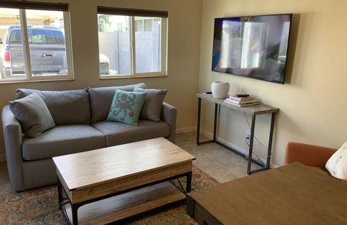 Melrose District Cottage | Remodeled casita in Historic Phoenix neighborhood