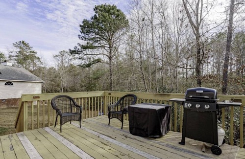 Huntcliff House | Remodeled Cozy Upscale Spacious Home