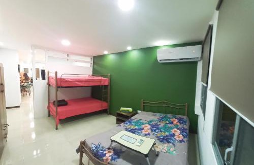Guayaquil Apartment | Remodeled Downtown Apartment - Centro de Guayaquil