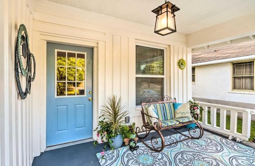Hot Springs House | Remodeled Dtwn Hot Springs Home with Porch!