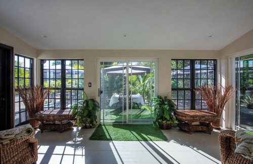 Rock Sound House | Remodeled Historic Guest House on Beautiful Tropical Grounds