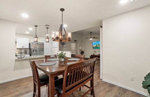 Las Cruces House | Remodeled home w/pool and centrally located!