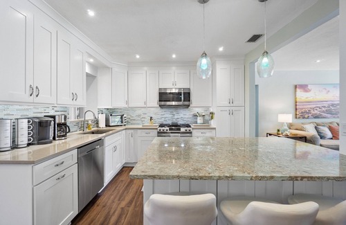 Garden Isles House | Remodeled Home w/Hot Tub in Pompano Beach! 3 Bedrooms & 2 FULL Bathrooms
