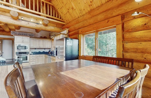 Sandpoint House | Remodeled log home on Schweitzer Mountain w/private hot tub - 1/2 mile to lifts
