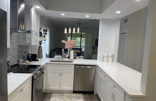 South Bradenton Condo | Remodeled, Luxurious 2BR+2Bath by IMG+Beach
