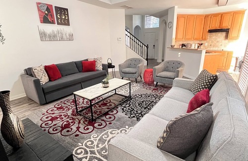 Lewisville House | Remodeled luxury with Proximity