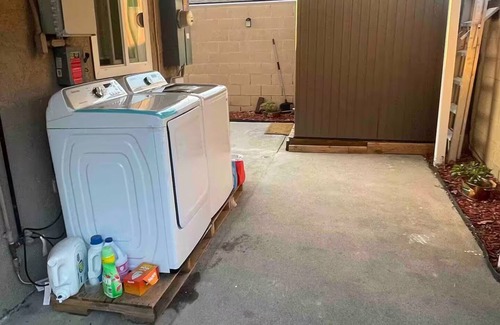 Fullerton Apartment | Remodeled private bedroom with private bathroom. 8 min drive to Disney