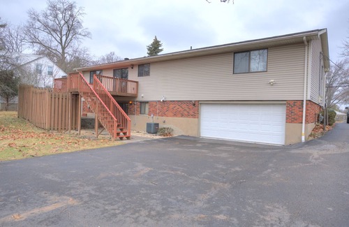 Amberley Village House | Remodeled Spacious home Minutes from Downtown!