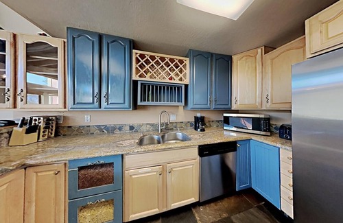 Mammoth Lakes Condo | Remodeled Spacious Condo - Next to Car Charging, Hot Tubs, Village Gondola by RedAwning