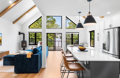 Markesan House | Remodeled Tuleta Hill Gem