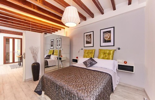 La Llotja-Born Apartment | Remolars3 Townhouse - TI 127
