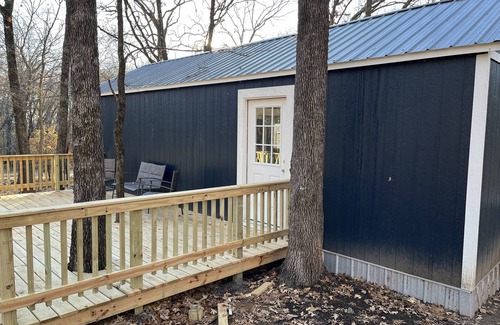 Kingston Cabin | Remote Cabin Hideaway in the woods close to the lake, walking trails, and casino