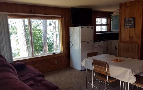 Tomahawk House | Remote Cabin Vacation Rental on Beautiful Somo Lake, Wisconsin