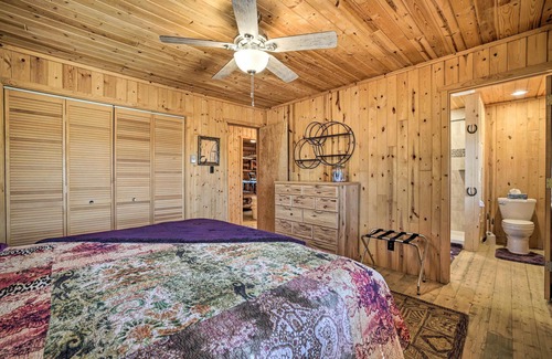 Glendo House | Remote Cabin with Gas Stove Less Than 7 Mi to Town!