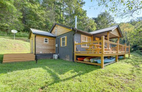 Tuckasegee House | Remote Home with Deck and Grill in Scenic Tuckasegee!