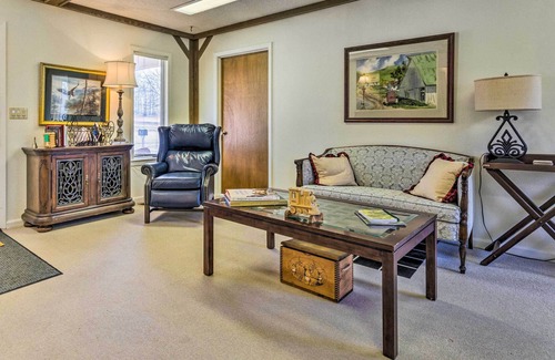 Myrtle House | Remote Williford Getaway Minutes to Spring River!