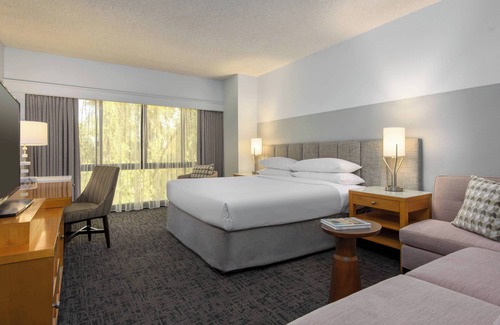 Downtown Palm Springs Hotel | Renaissance Palm Springs Hotel
