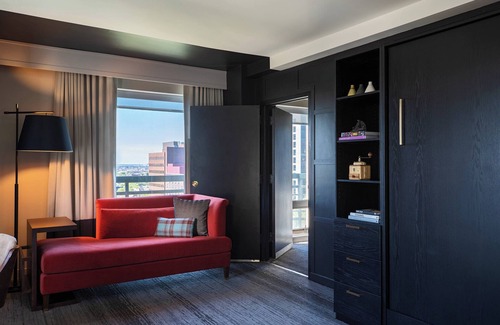 Center City East Hotel | Renaissance Philadelphia Downtown Hotel