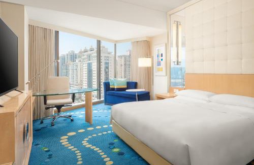Huangpu Hotel | Renaissance Shanghai Yu Garden Hotel on the Bund