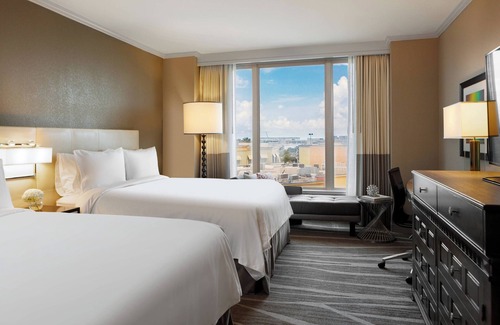 Tampa Hotel | Renaissance Tampa International Plaza Hotel