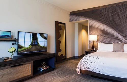 Central Oklahoma City Hotel | Renaissance Waterford Oklahoma City Hotel
