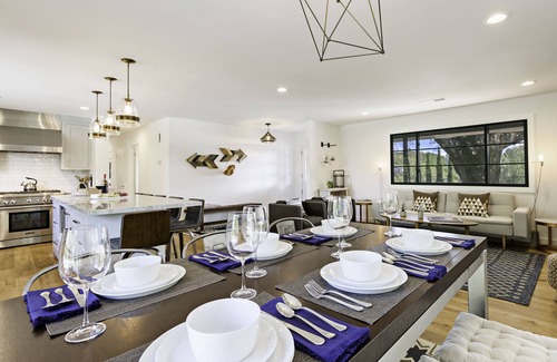 Healdsburg House | Rendezvous Under the Oaks-Pool & hot Spa