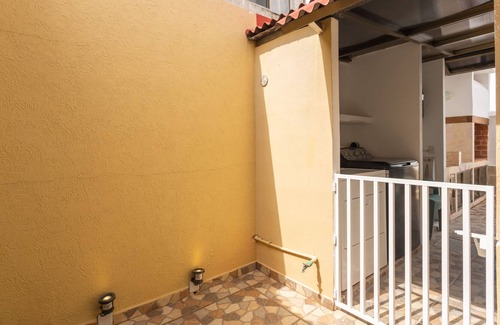 Cancun House | Renewed 3 BR house WiFi Gym Pools Patio &Parking