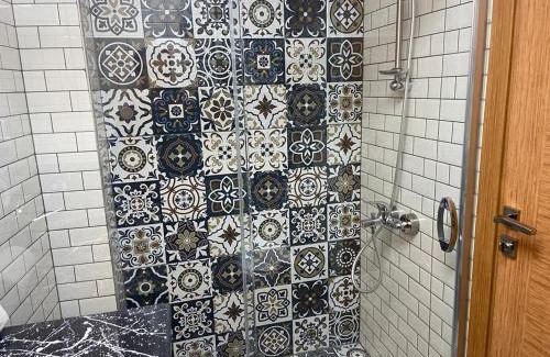 Karsiyaka Hotel | Renk Otel Karşıyaka