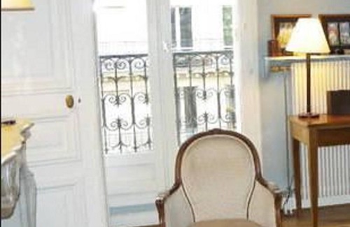 Notre-Dame-des-Champs Apartment | RENNES RASPAIL APARTMENT