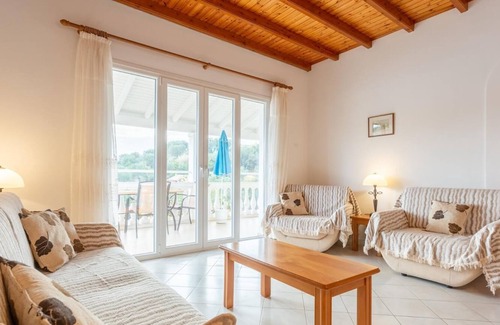 Agios Stefanos Apartment | Renoula - Two Bedroom Apartment, Sleeps 5