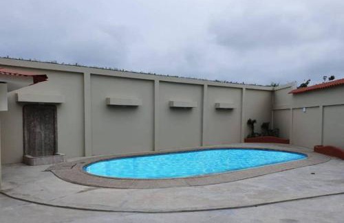 Salinas House | Renovada Casa Familiar con piscina en Salinas